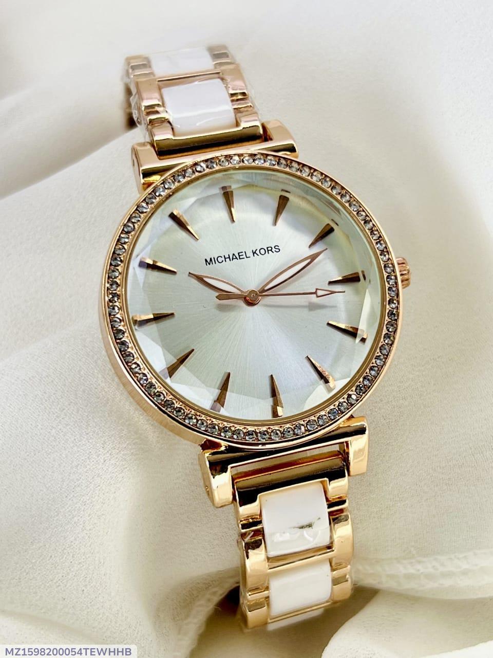 Premium style wristwatch for college girls