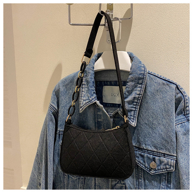 Trendy Crossbody Bags for Girls in Pakistan – Shop Now | Femina