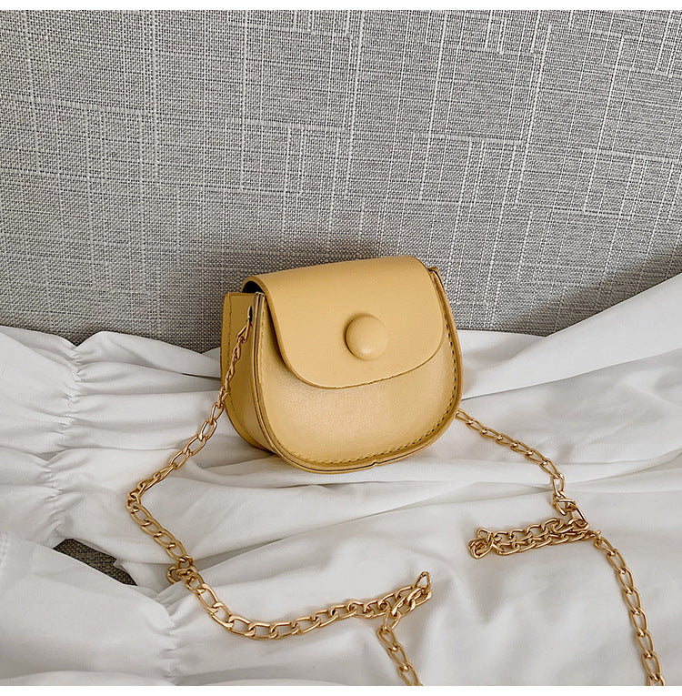 Stylish Shoulder Bags for Women in Pakistan – Buy Online at Femina