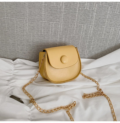 Stylish Shoulder Bags for Women in Pakistan – Buy Online at Femina