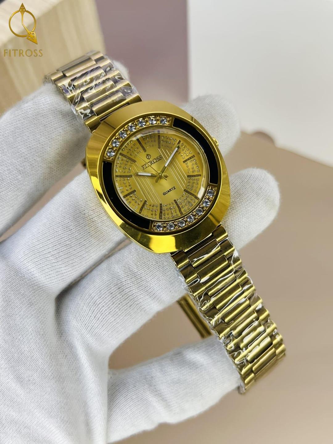 Black Metal Strap Watch for Women – Bold & Beautiful