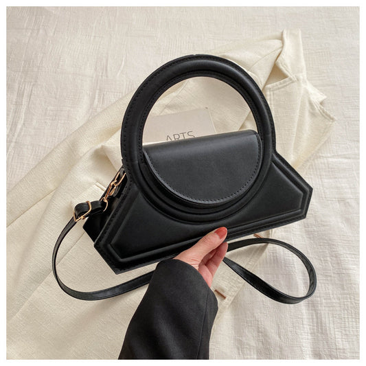 Everyday use women’s shoulder bag with adjustable strap