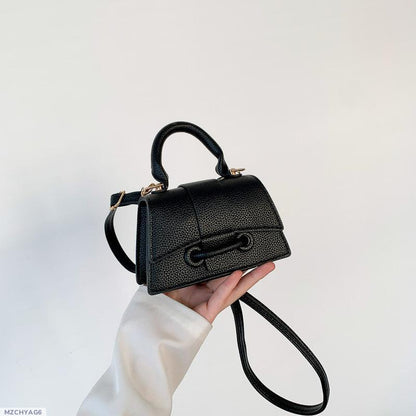 Trendy shoulder bag for university girls in Pakistan
