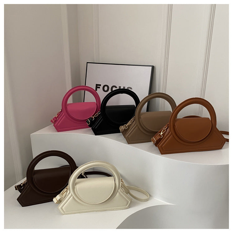 Everyday use women’s shoulder bag with adjustable strap