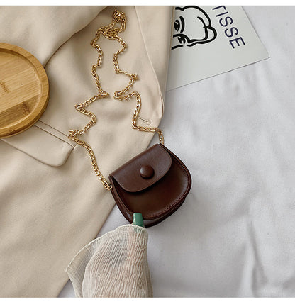 Trendy shoulder bag for university girls in Pakistan
